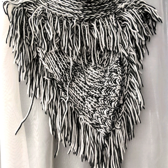 Infinity Scarf - Picture 3 of 3